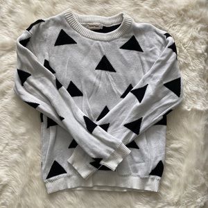 Triangle Print Pullover Sweater